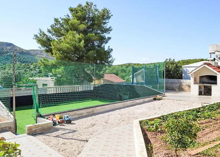 Casa de Férias Galesnica Park View By Interhome Grebaštica